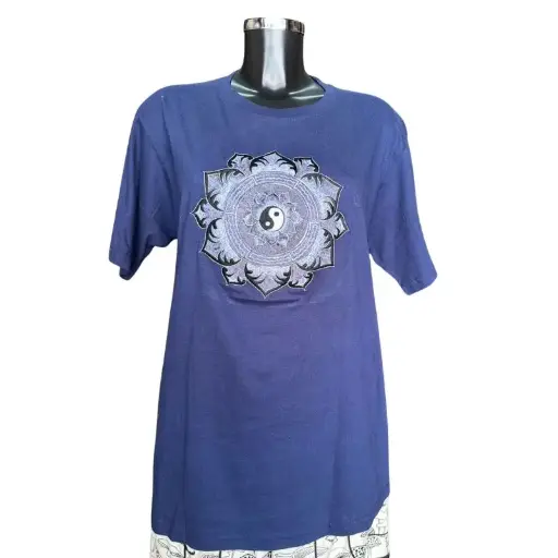 Cotton t-shirt with Yin & Yang in a lotus